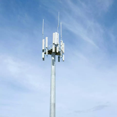 35m Monopole Steel Tower High Mast اتصالات مجلفنة مع 3 منصات